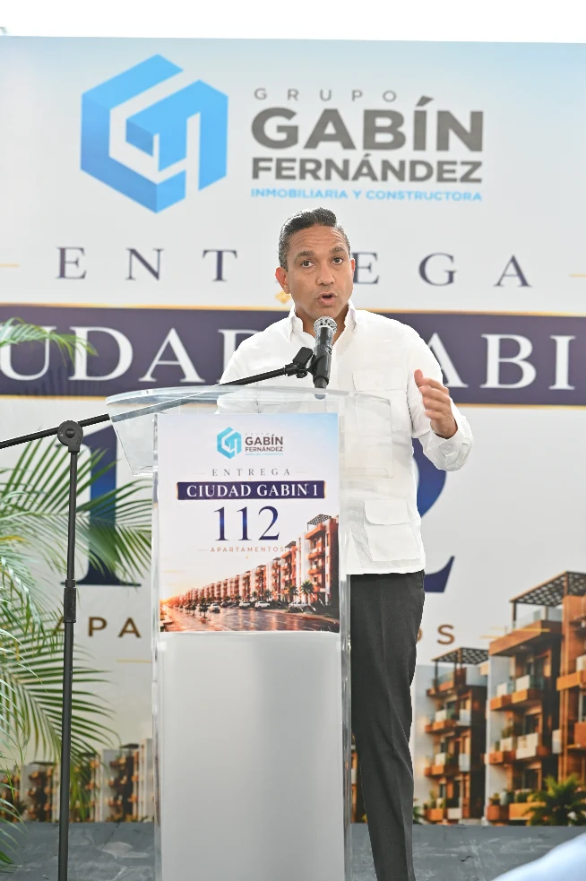 Foto 9 de El Grupo Gabín Fernández entregó  112 apartamentos a 112 familias en San Francisco de Macoris