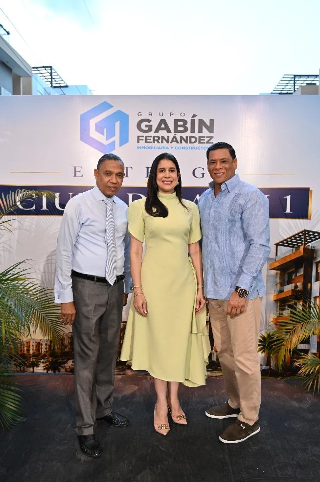 Foto 23 de El Grupo Gabín Fernández entregó  112 apartamentos a 112 familias en San Francisco de Macoris